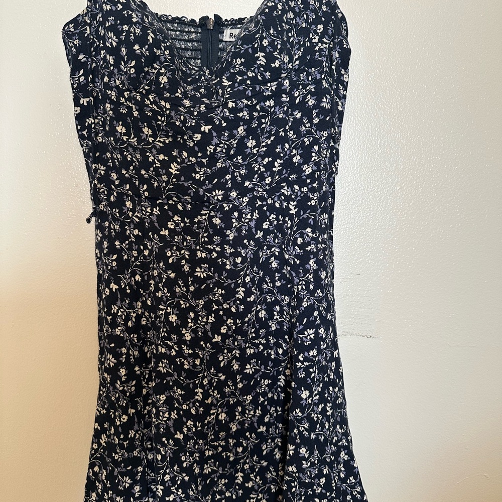 Reformation Saskia Dress in Navy Blue Floral